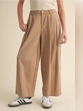 #158 PRICE FIRM 🌸JODIFL Wide Leg Cropped Pants in Tan